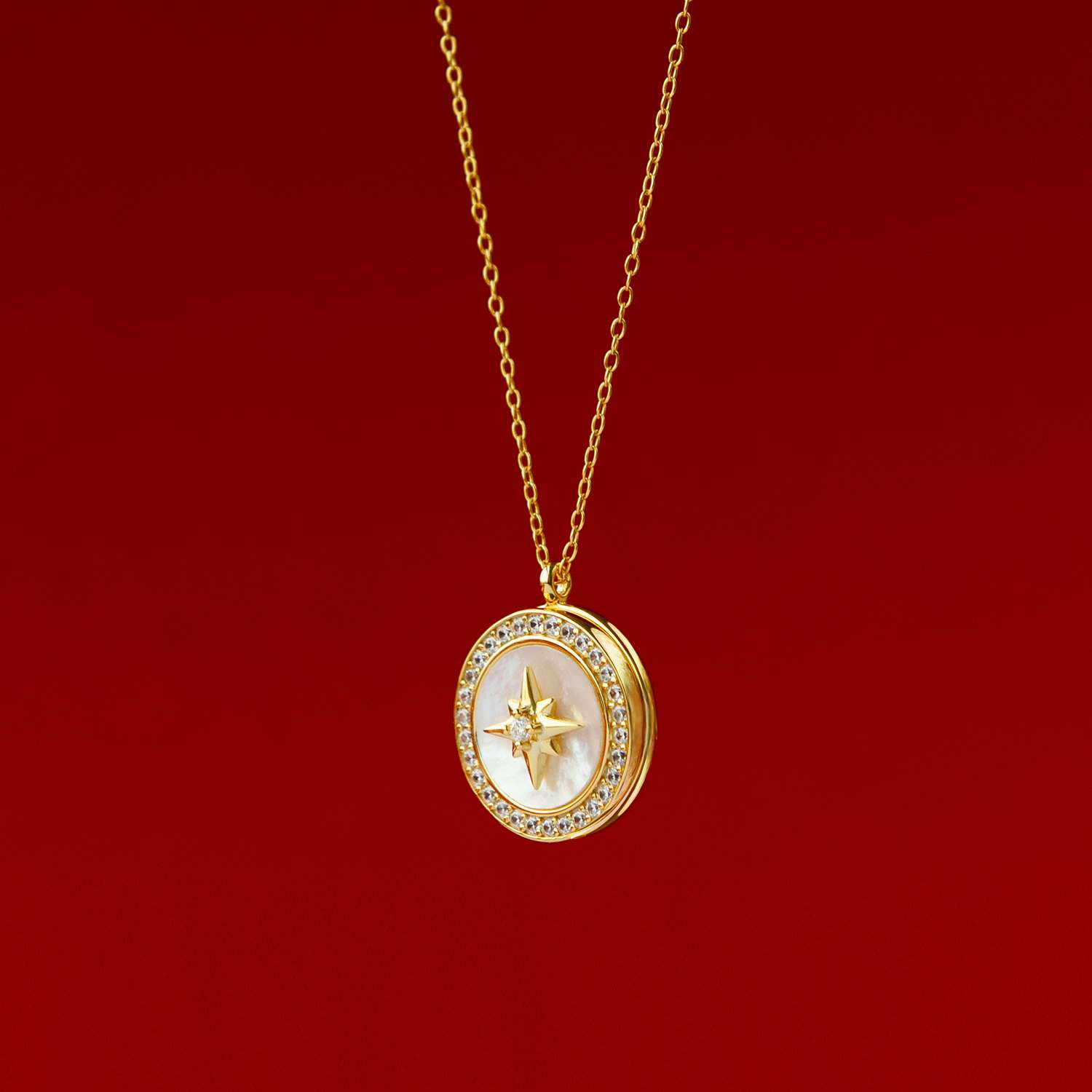 LUNA LOCKET | Initial Letters | Sterling Silver - MILA CANTES
